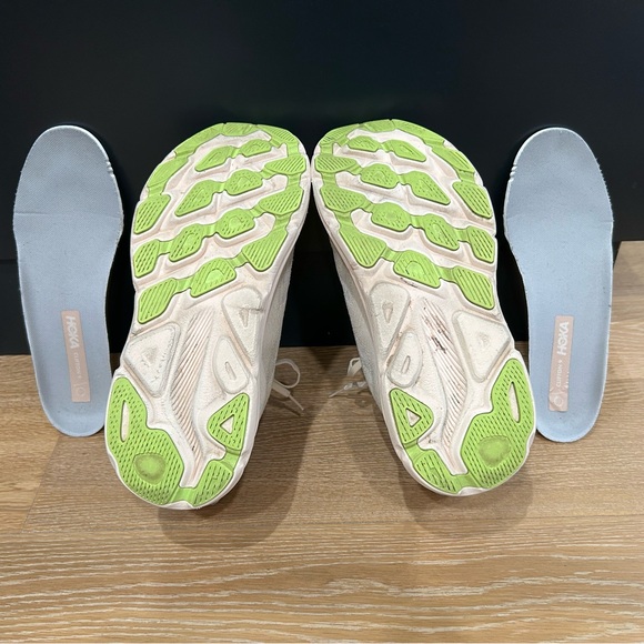 HOKA One One Clifton 9 women’s size 9 - Picture 6 of 11